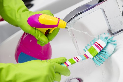 Detailed kitchen and bathroom cleaning in a SW13 house